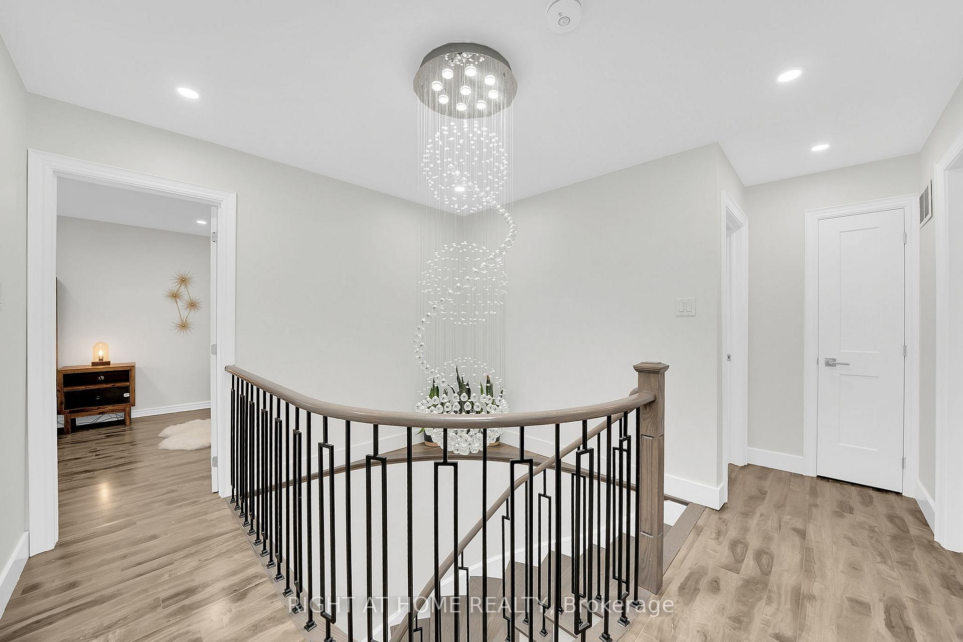 Photo 20 of 57 Wexford Road, Brampton, Heart Lake West — HOMEH