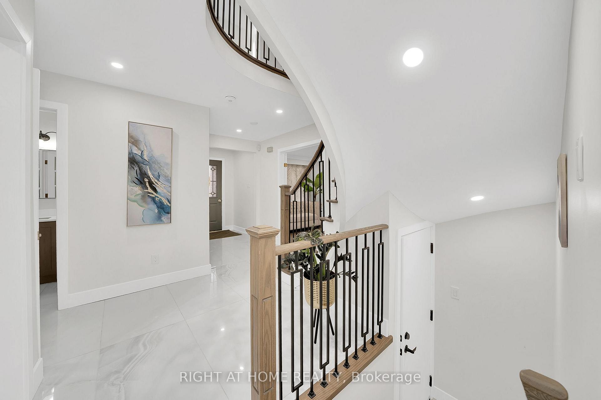 Photo 30 of 57 Wexford Road, Brampton, Heart Lake West — HOMEH