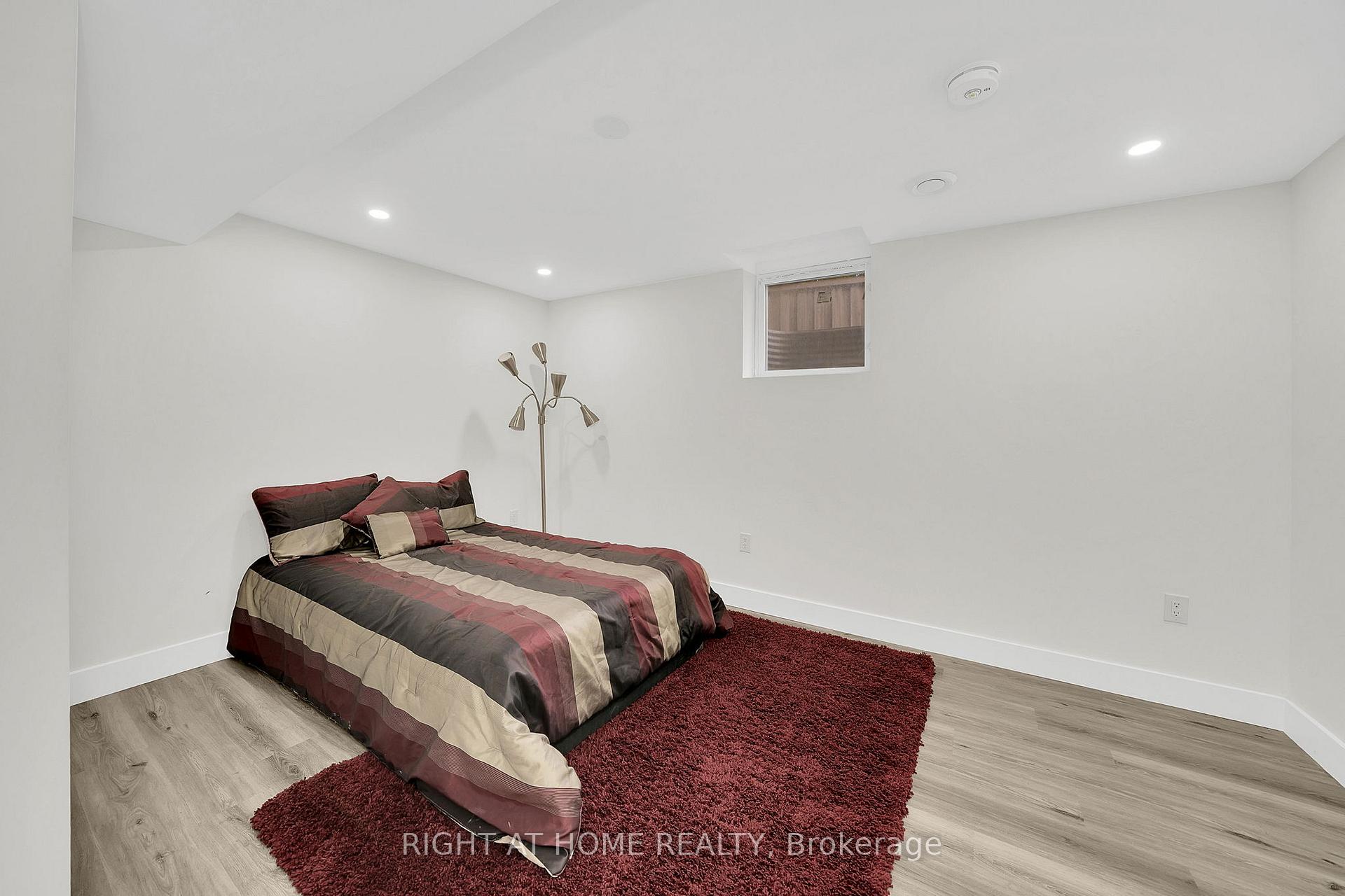 Photo 32 of 57 Wexford Road, Brampton, Heart Lake West — HOMEH