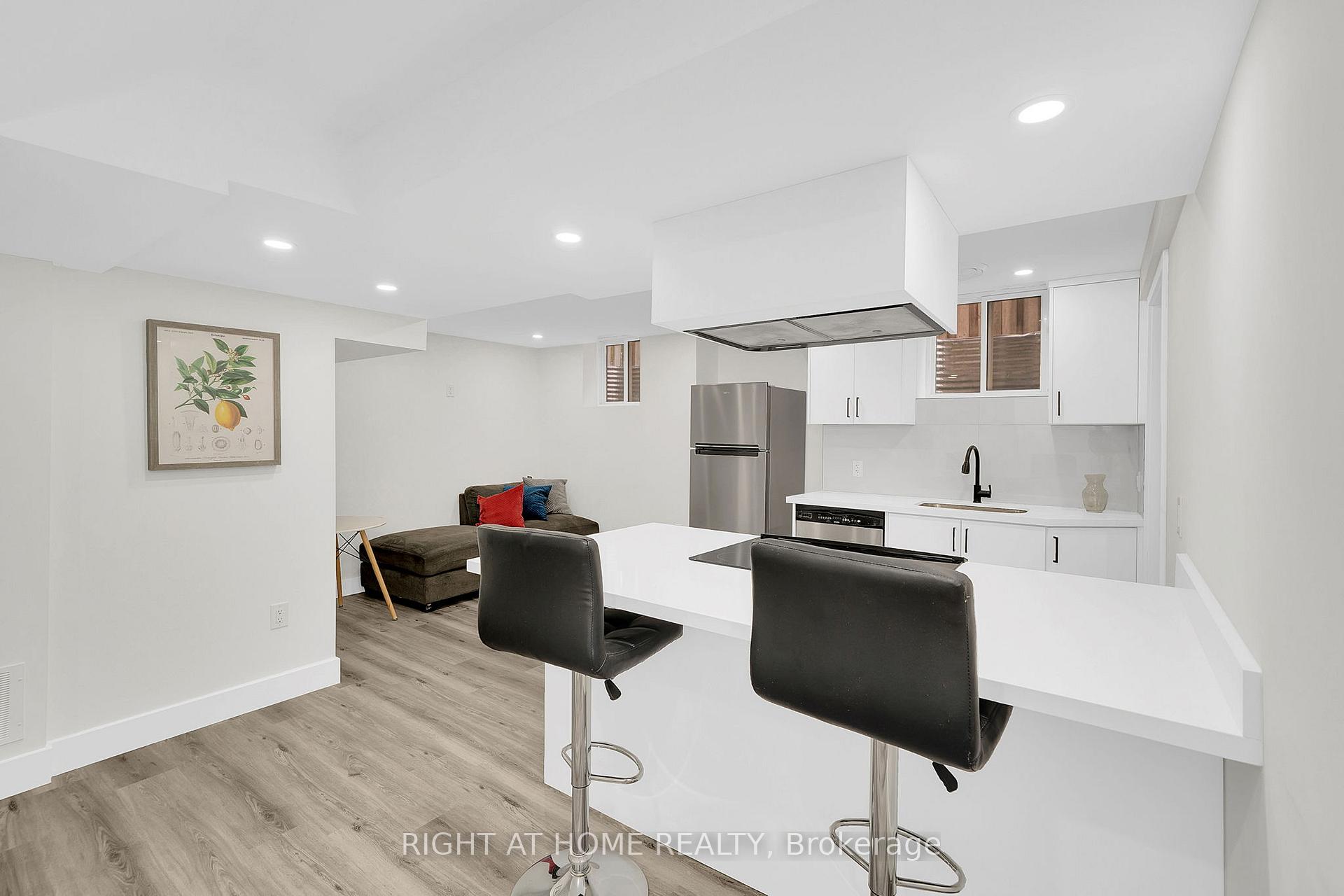 Photo 34 of 57 Wexford Road, Brampton, Heart Lake West — HOMEH
