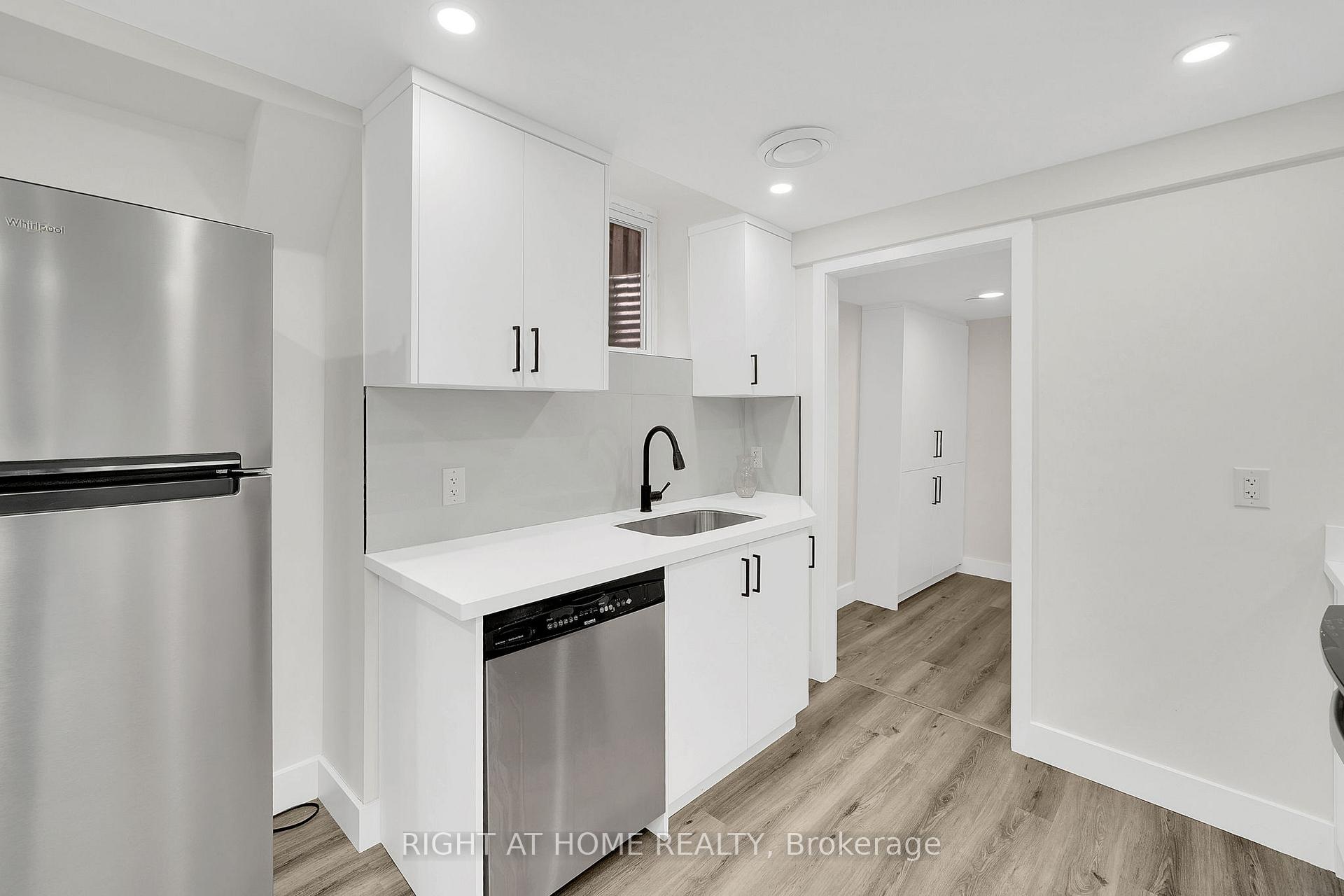 Photo 38 of 57 Wexford Road, Brampton, Heart Lake West — HOMEH