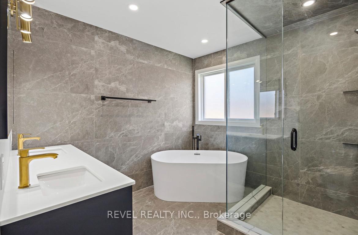 Photo 9 of Unit Main, 19 Masters Green Crescent, Brampton, Snelgrove — HOMEH