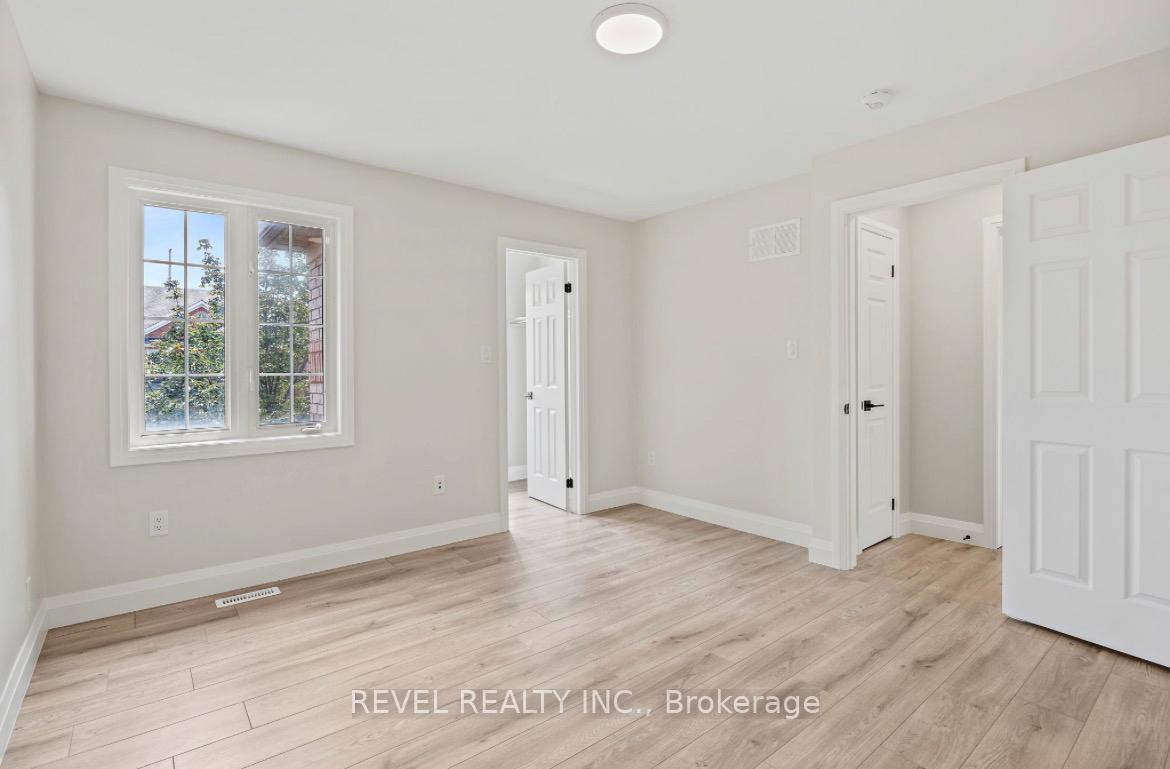 Photo 11 of Unit Main, 19 Masters Green Crescent, Brampton, Snelgrove — HOMEH