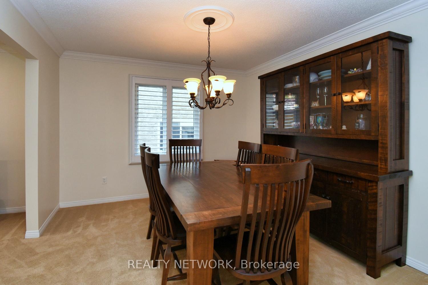 Photo 10 of 47 Highland Park Drive, Hamilton, Dundas — HOMEH