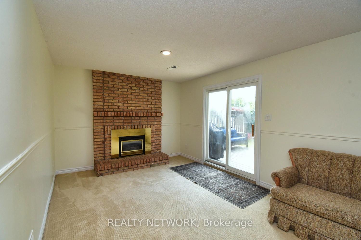 Photo 14 of 47 Highland Park Drive, Hamilton, Dundas — HOMEH