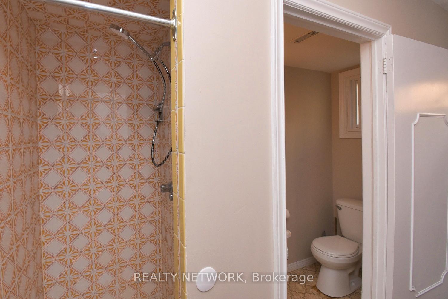 Photo 18 of 47 Highland Park Drive, Hamilton, Dundas — HOMEH