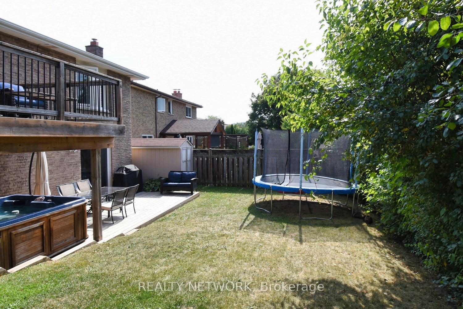 Photo 35 of 47 Highland Park Drive, Hamilton, Dundas — HOMEH
