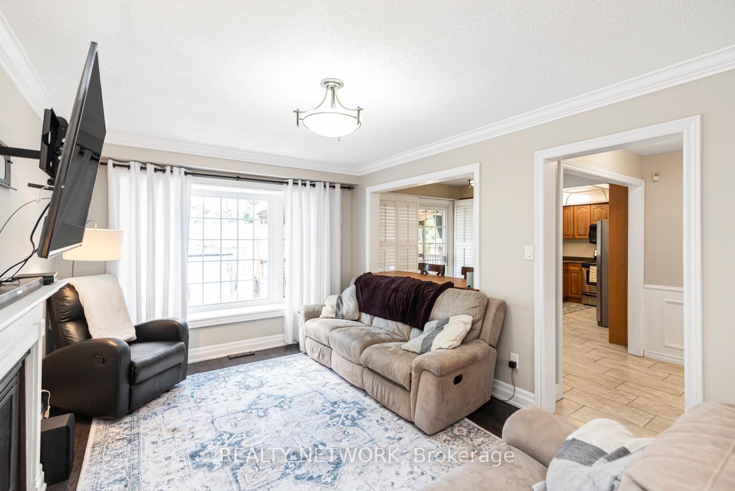 Photo 4 of 755 Templemead Drive, Hamilton, Templemead — HOMEH