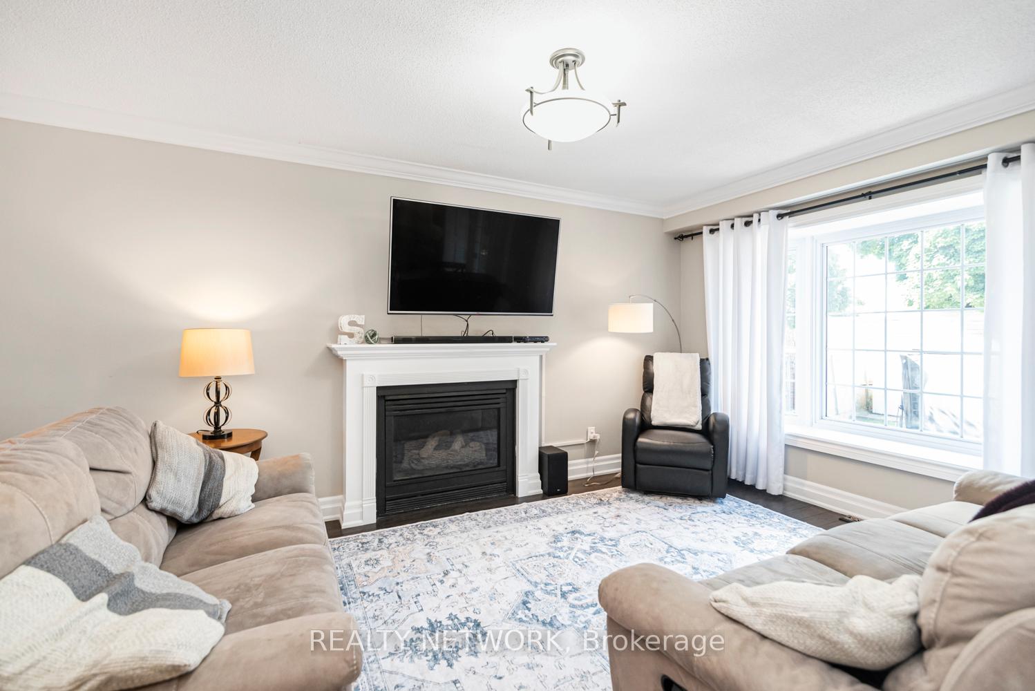 Photo 5 of 755 Templemead Drive, Hamilton, Templemead — HOMEH