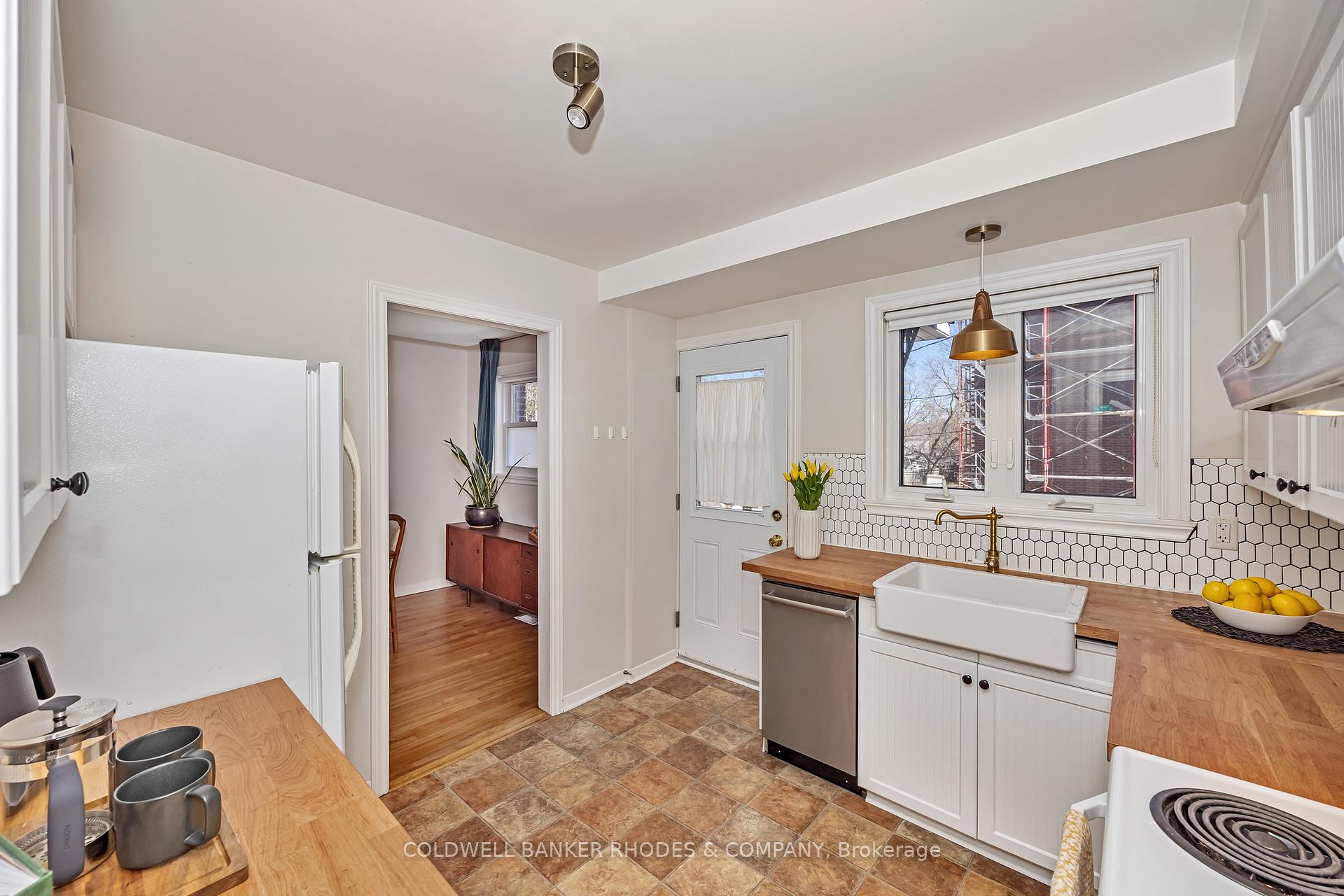 Photo 12 of 1063 Silver Street, Ottawa, Carlington — HOMEH