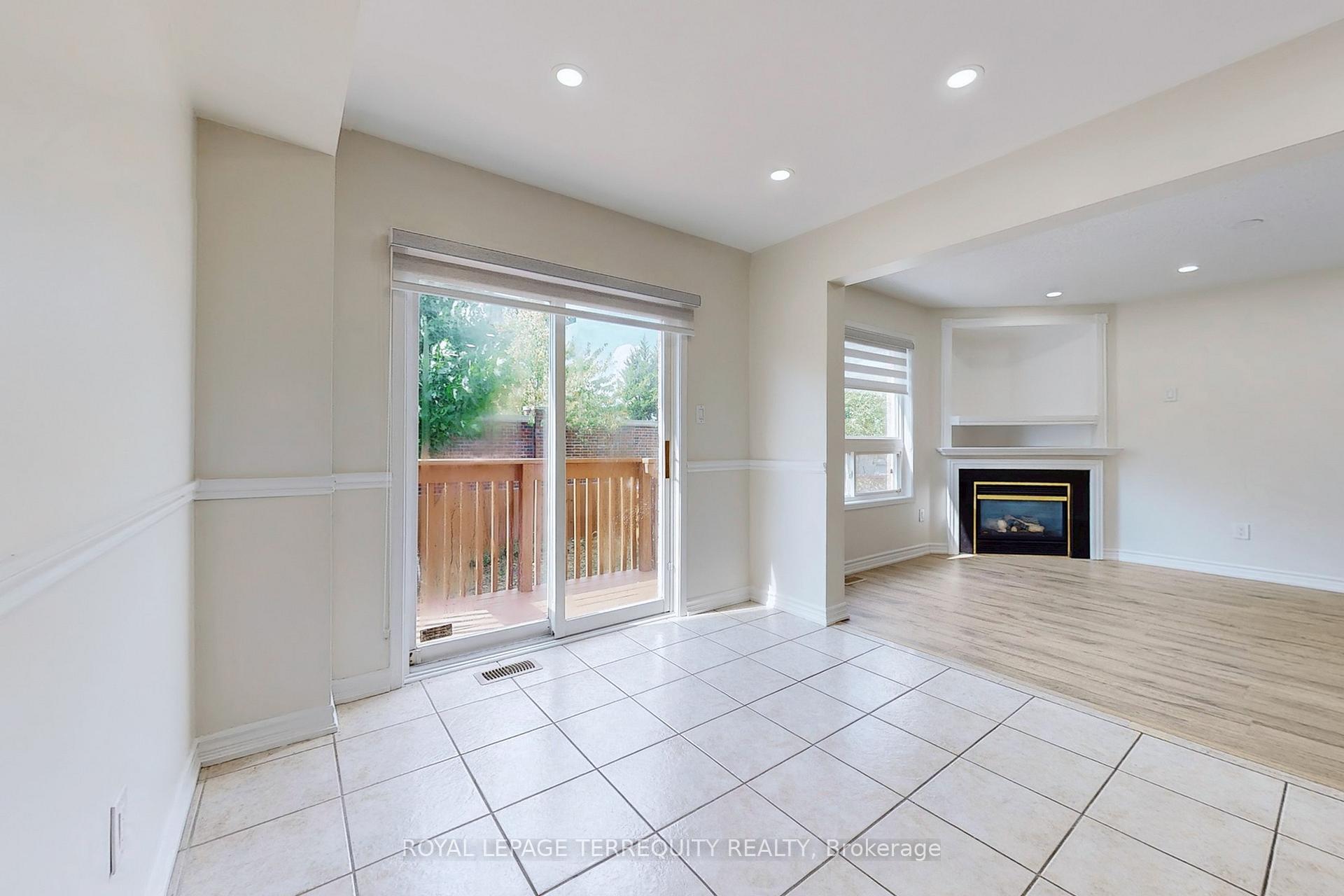 Photo 36 of 54 Mistdale Crescent, Brampton, Fletcher's Meadow — HOMEH