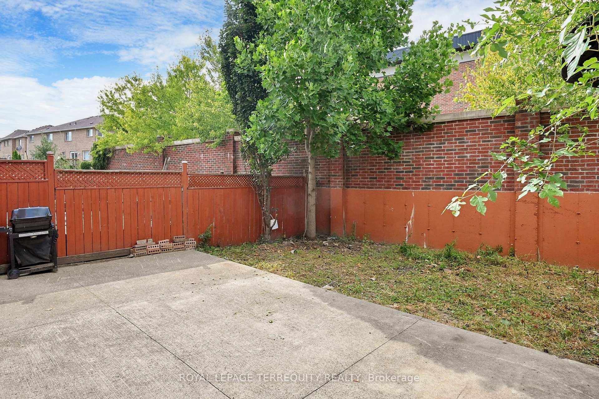 Photo 39 of 54 Mistdale Crescent, Brampton, Fletcher's Meadow — HOMEH
