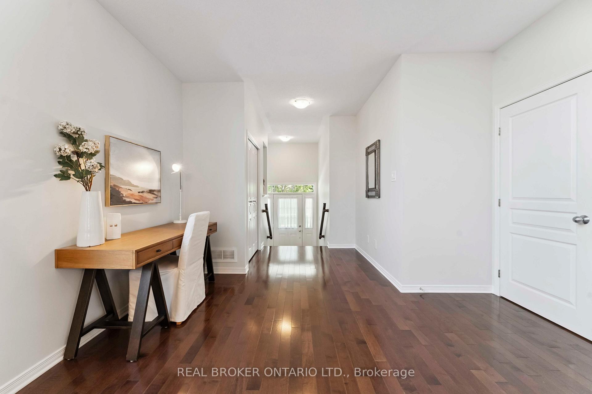 Photo 7 of 288 Harthill Way, Ottawa, Barrhaven - Heritage Park — HOMEH