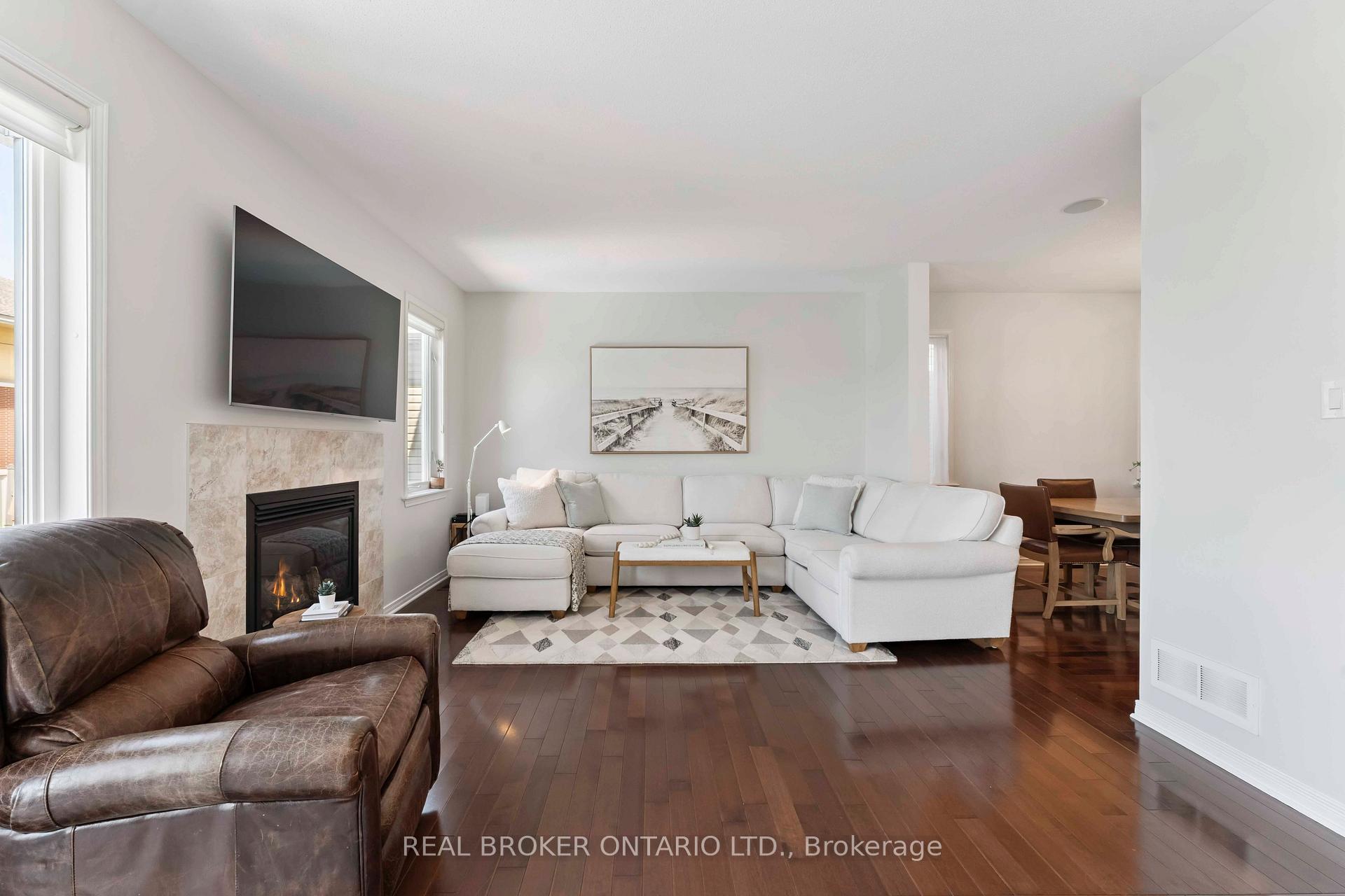 Photo 11 of 288 Harthill Way, Ottawa, Barrhaven - Heritage Park — HOMEH