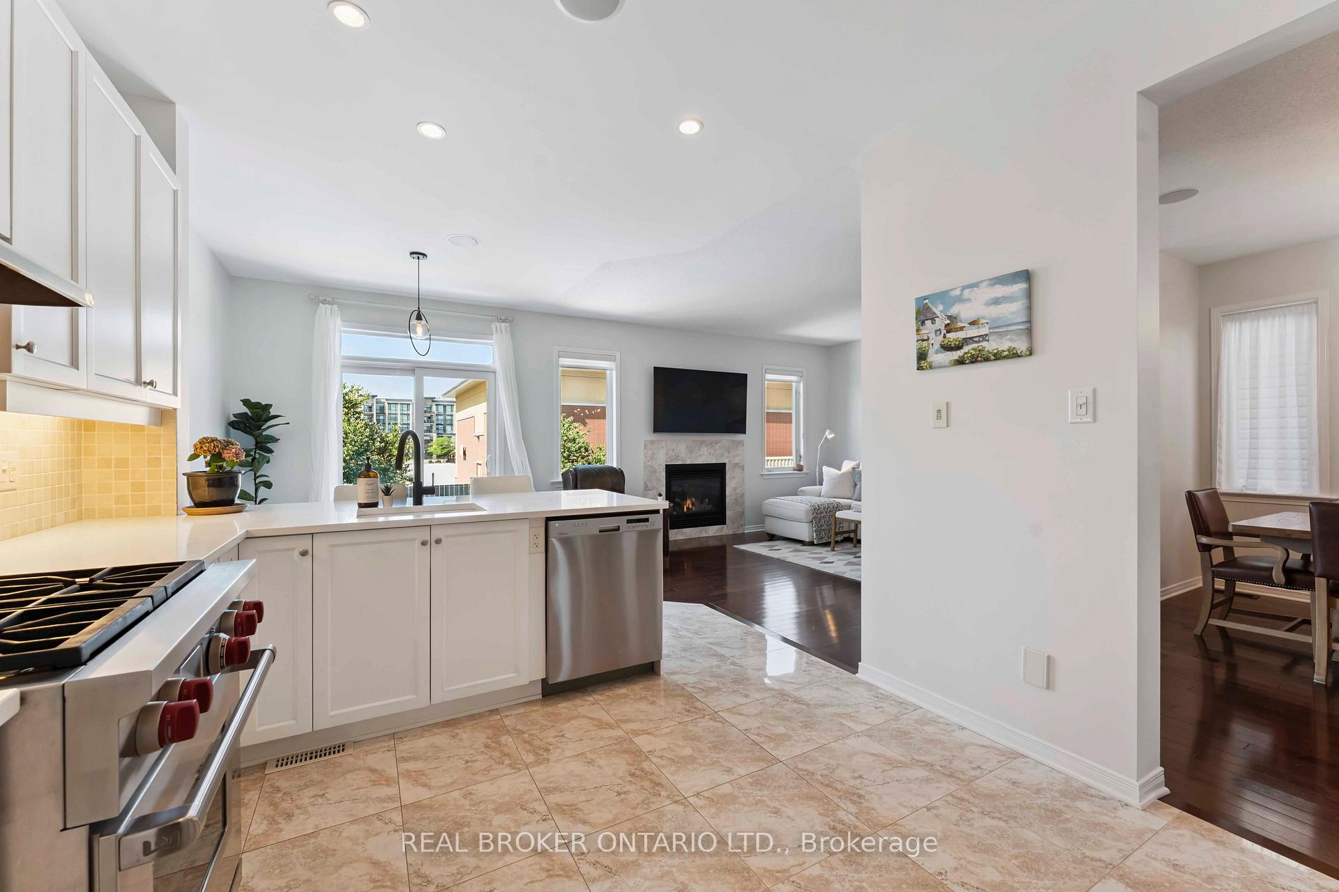Photo 18 of 288 Harthill Way, Ottawa, Barrhaven - Heritage Park — HOMEH