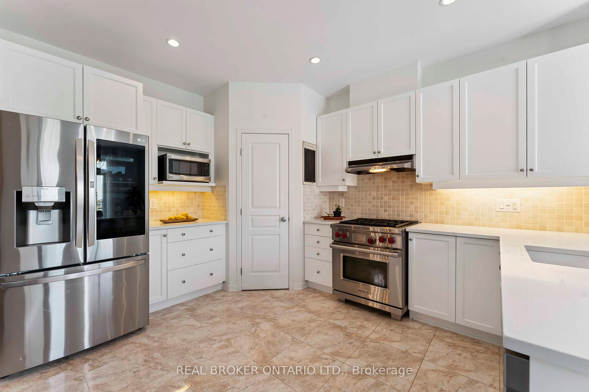Photo 19 of 288 Harthill Way, Ottawa, Barrhaven - Heritage Park — HOMEH