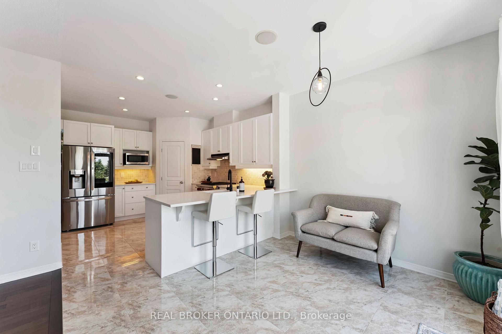 Photo 21 of 288 Harthill Way, Ottawa, Barrhaven - Heritage Park — HOMEH