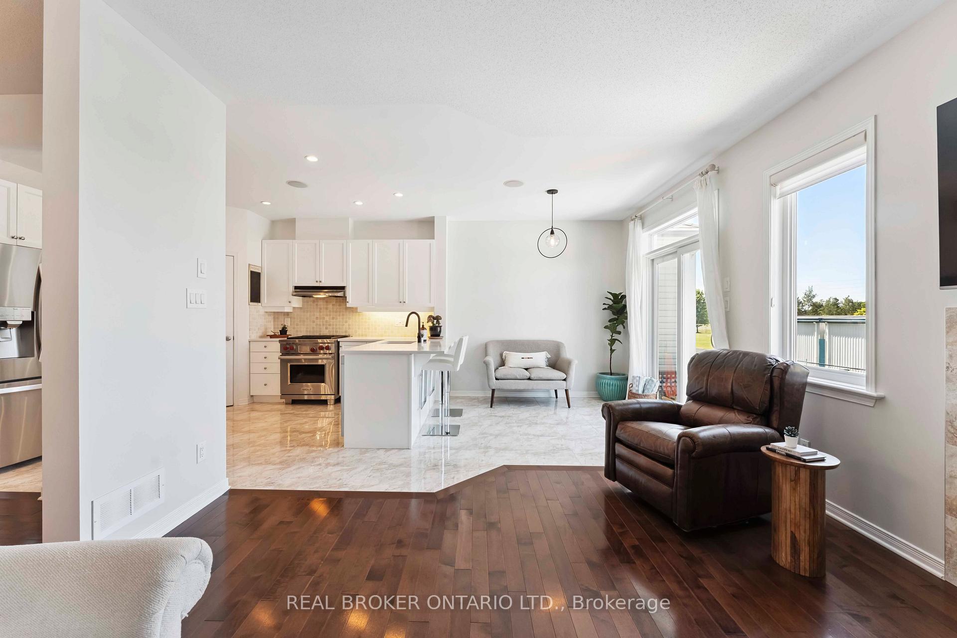 Photo 23 of 288 Harthill Way, Ottawa, Barrhaven - Heritage Park — HOMEH