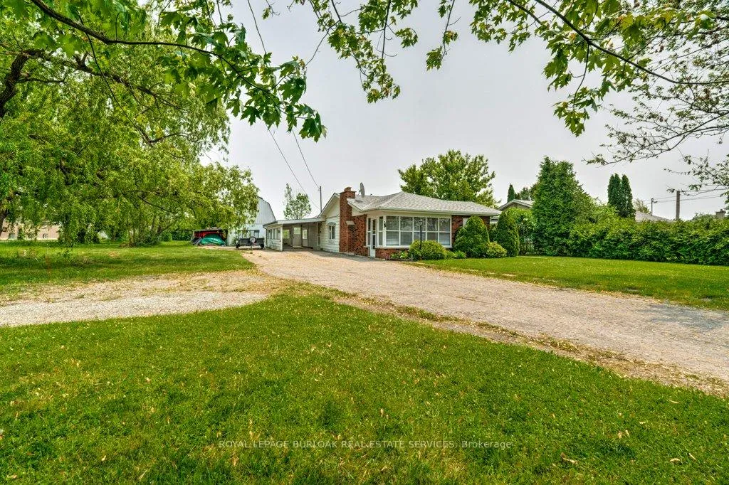Photo 2 of 114 Second Road E, Hamilton, Rural Stoney Creek — HOMEH