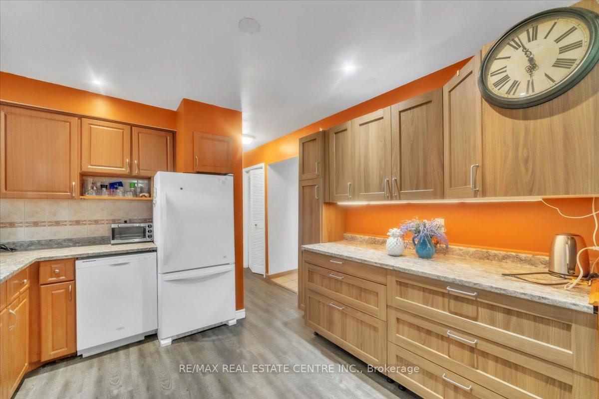 Photo 12 of 88 Sutherland Avenue, Brampton, Madoc — HOMEH