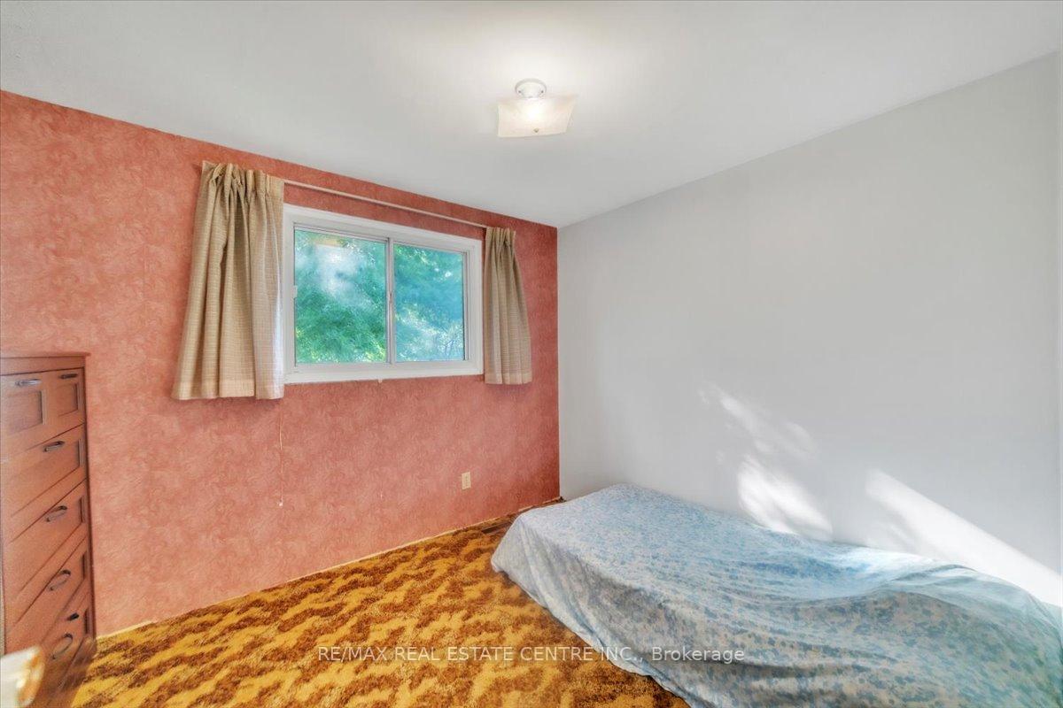 Photo 24 of 88 Sutherland Avenue, Brampton, Madoc — HOMEH