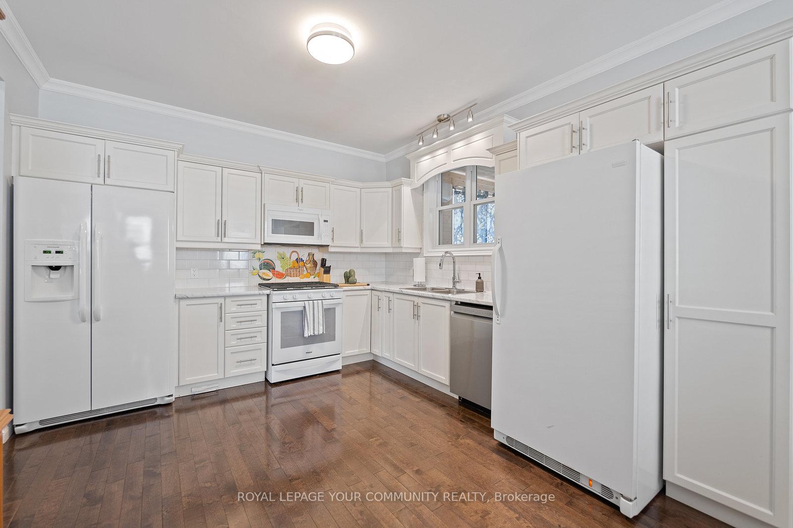 Photo 10 of 870 Beach Boulevard, Hamilton, Hamilton Beach — HOMEH