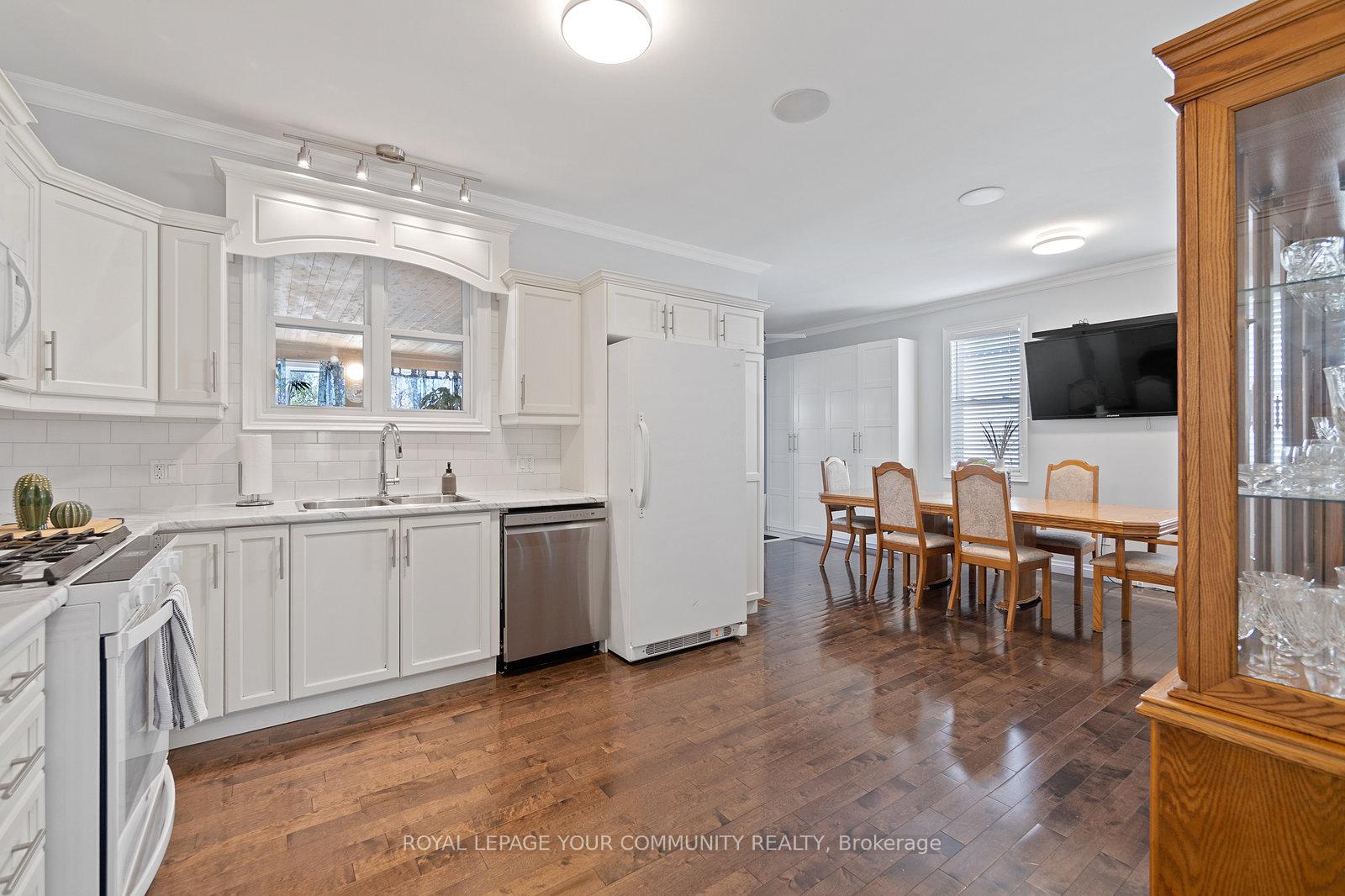 Photo 12 of 870 Beach Boulevard, Hamilton, Hamilton Beach — HOMEH