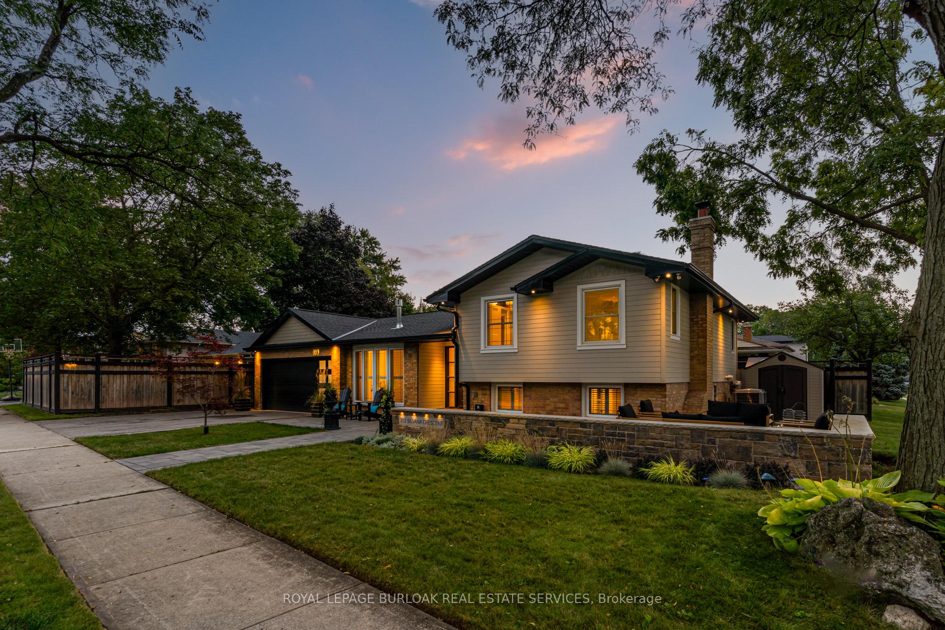 Front of 313 Silvana Crescent