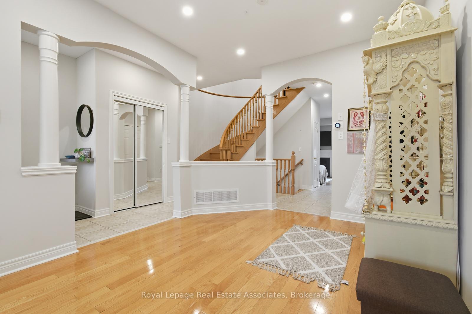 Photo 6 of 66 Millhouse Mews, Brampton, Bram West — HOMEH
