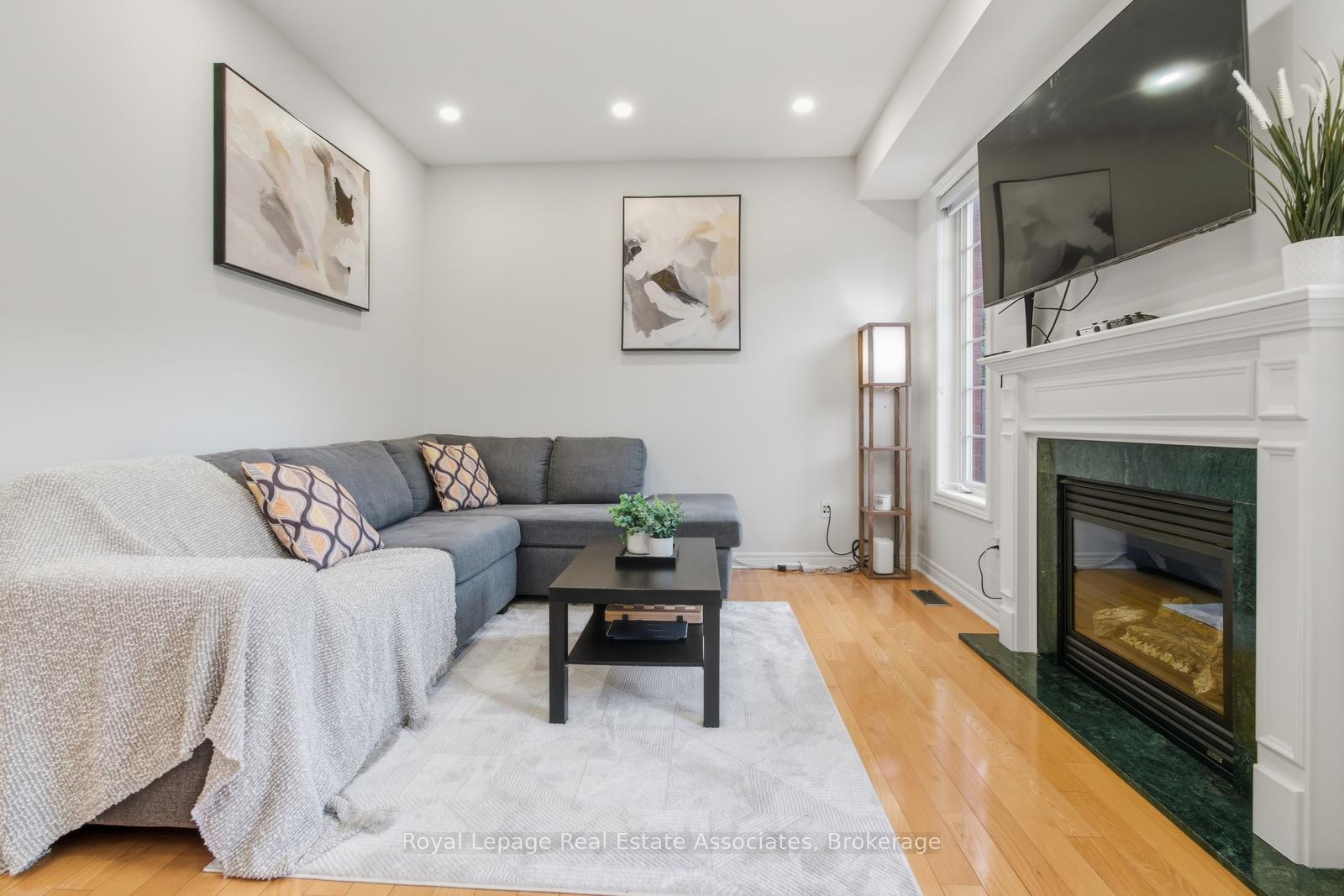 Photo 12 of 66 Millhouse Mews, Brampton, Bram West — HOMEH