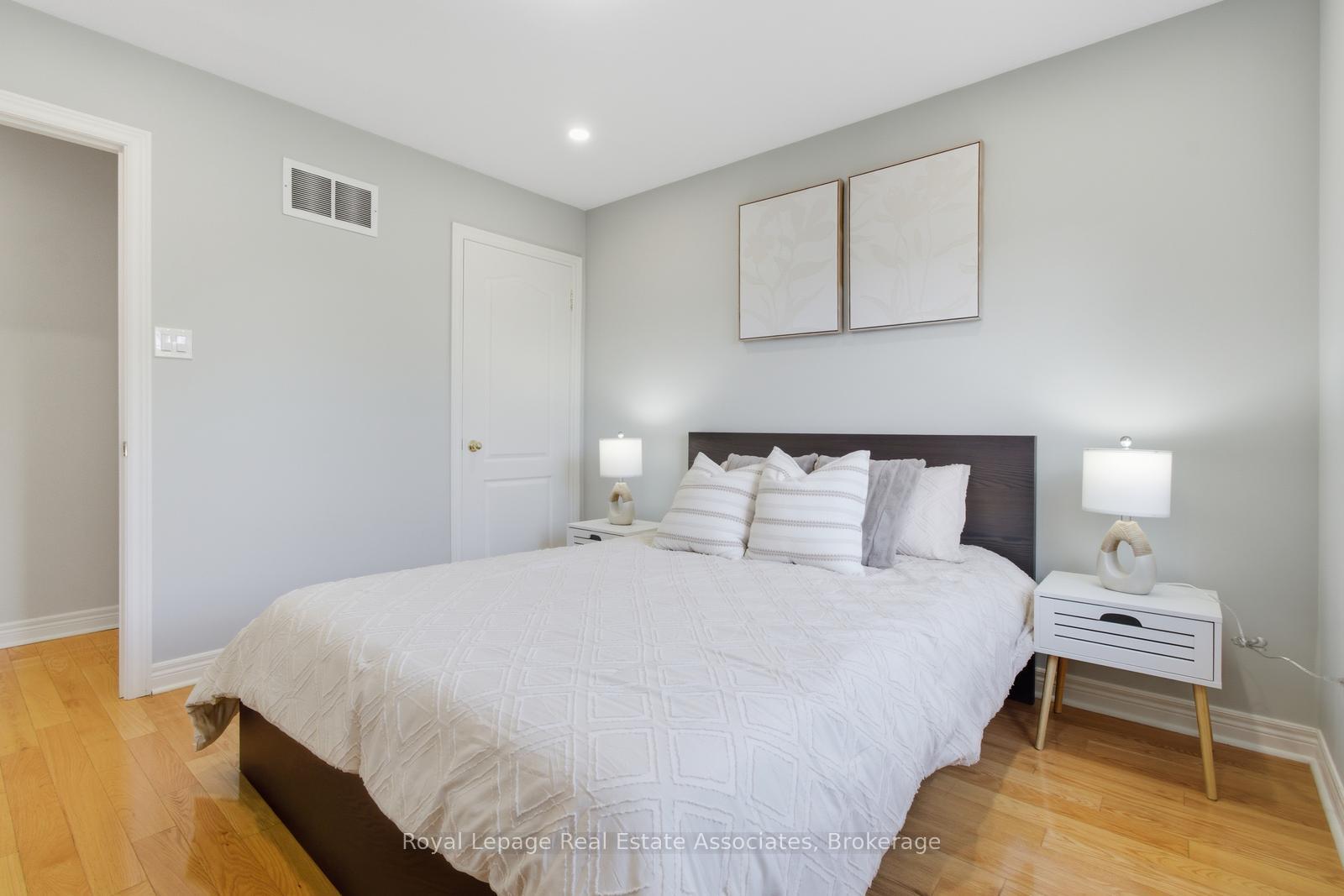 Photo 28 of 66 Millhouse Mews, Brampton, Bram West — HOMEH