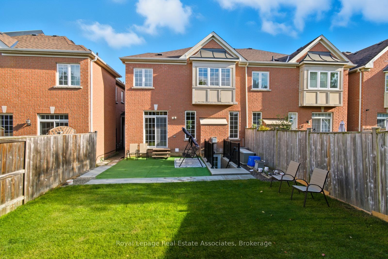 Photo 39 of 66 Millhouse Mews, Brampton, Bram West — HOMEH