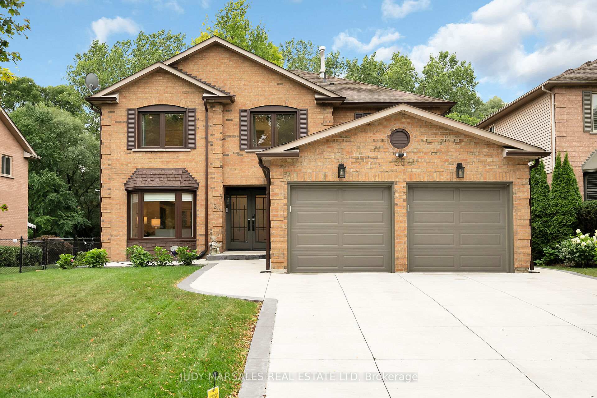 Photo 1 of 26 Huntingwood Avenue, Hamilton, Dundas — HOMEH