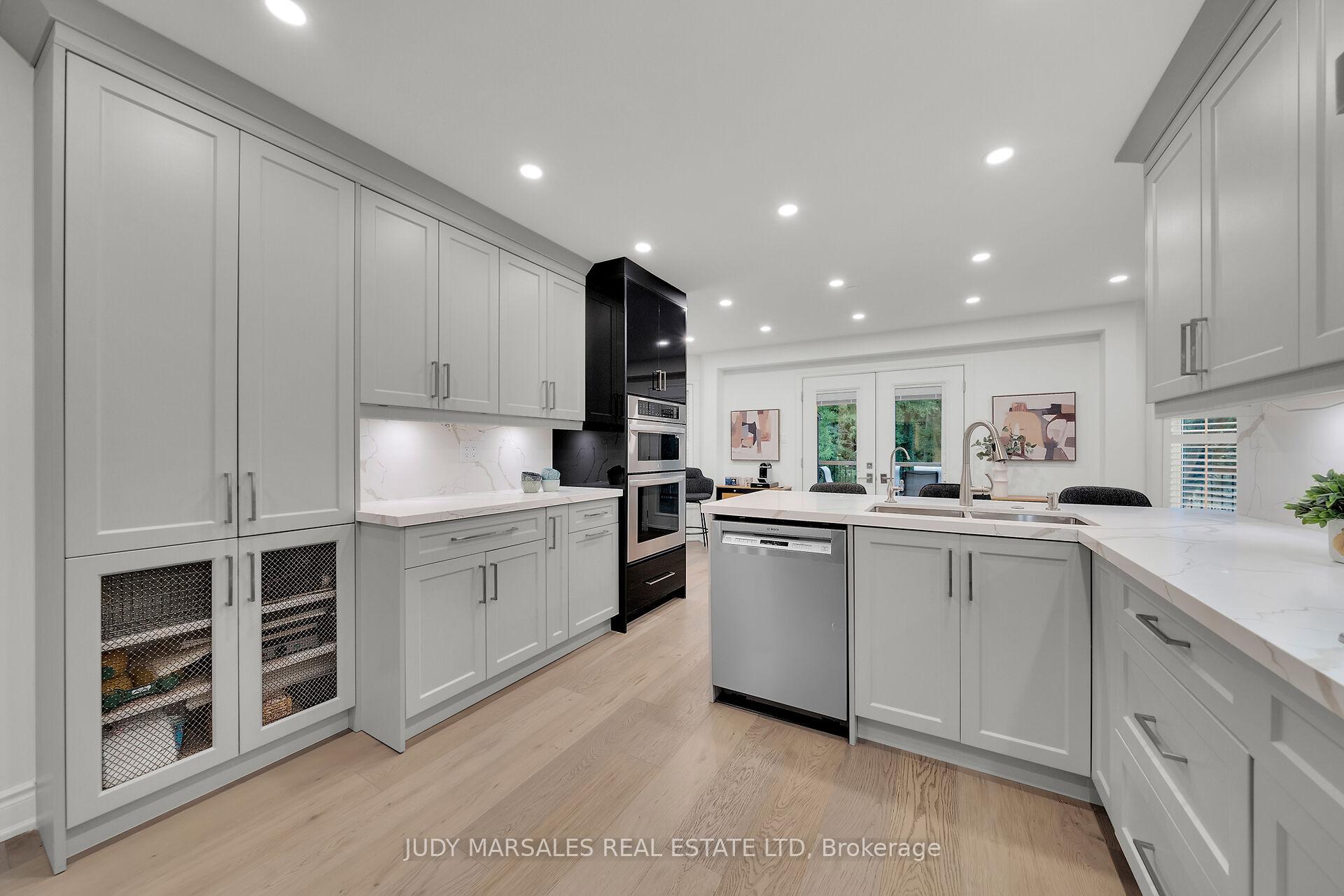 Photo 12 of 26 Huntingwood Avenue, Hamilton, Dundas — HOMEH