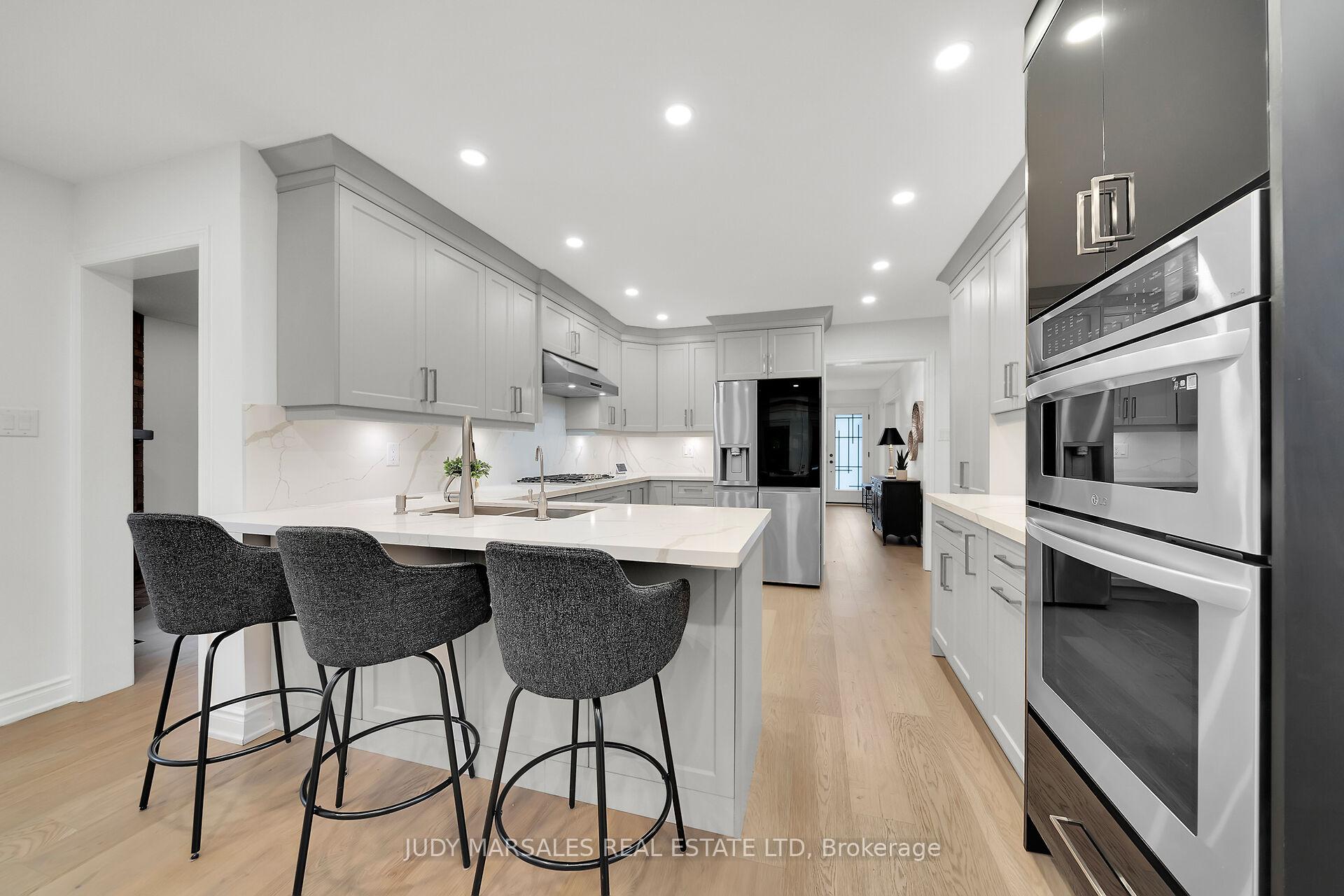 Photo 14 of 26 Huntingwood Avenue, Hamilton, Dundas — HOMEH