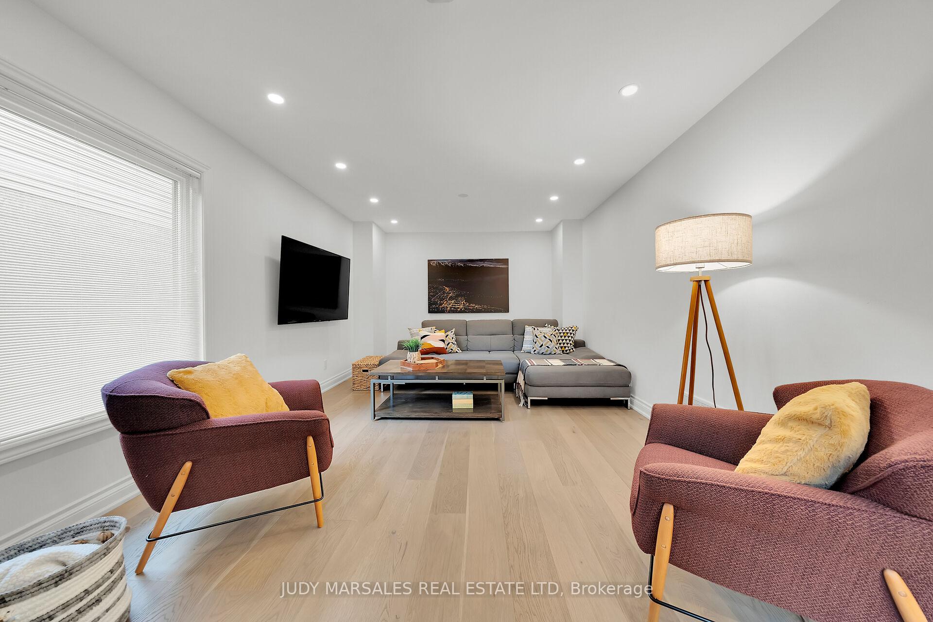 Photo 17 of 26 Huntingwood Avenue, Hamilton, Dundas — HOMEH