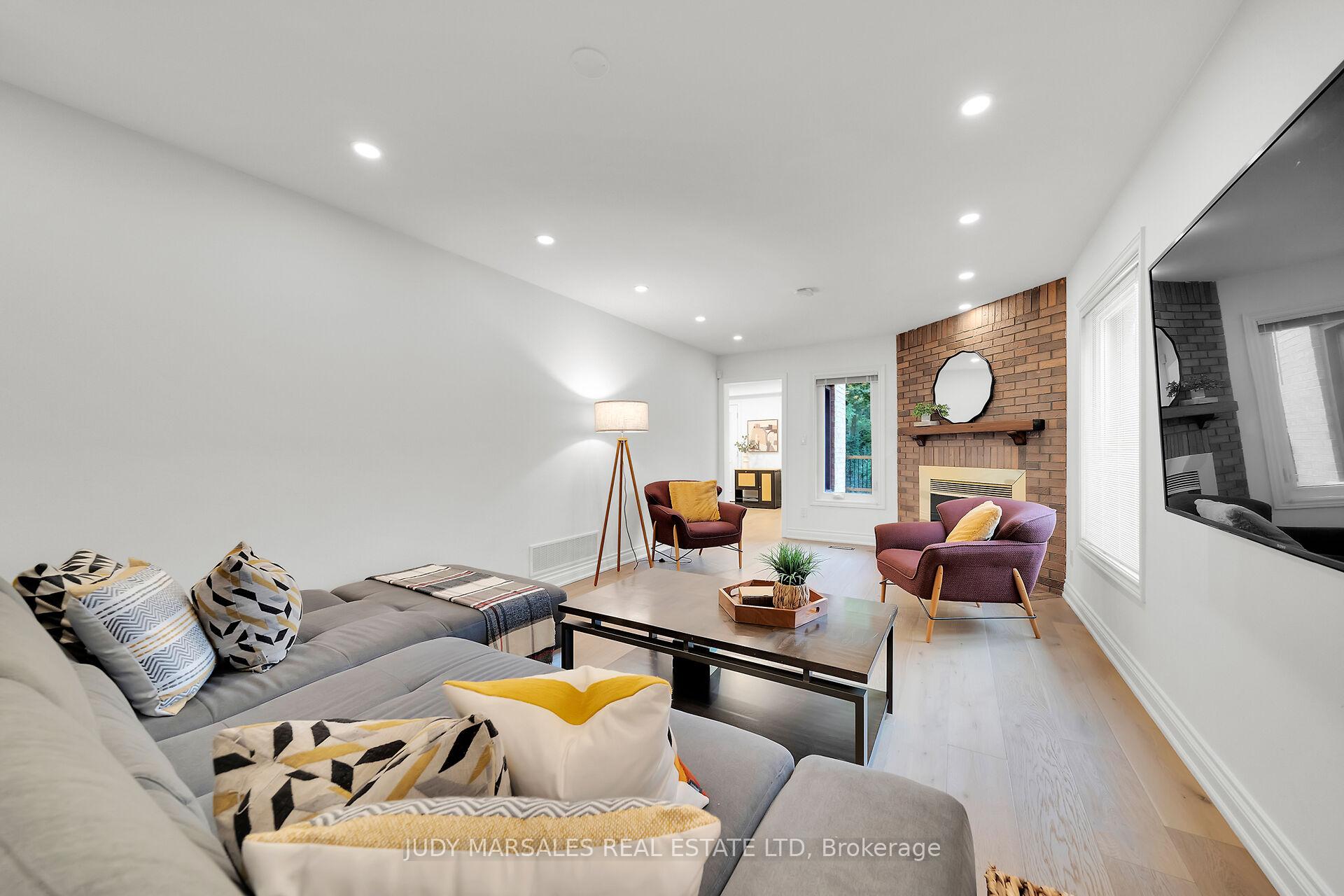 Photo 18 of 26 Huntingwood Avenue, Hamilton, Dundas — HOMEH