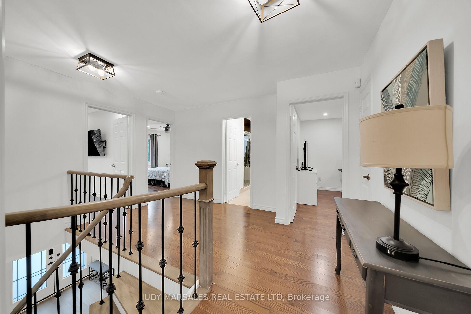 Photo 19 of 26 Huntingwood Avenue, Hamilton, Dundas — HOMEH