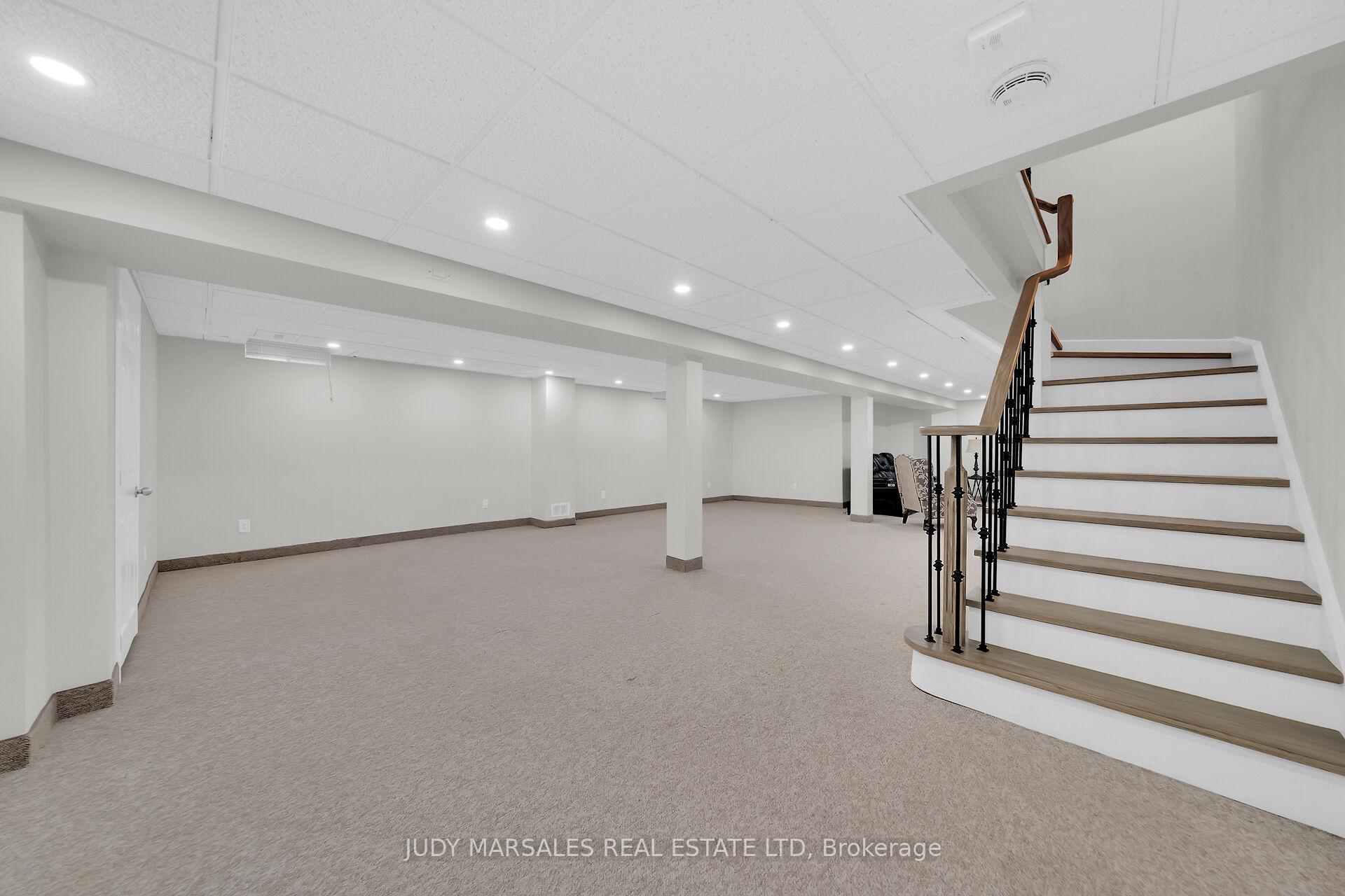 Photo 30 of 26 Huntingwood Avenue, Hamilton, Dundas — HOMEH