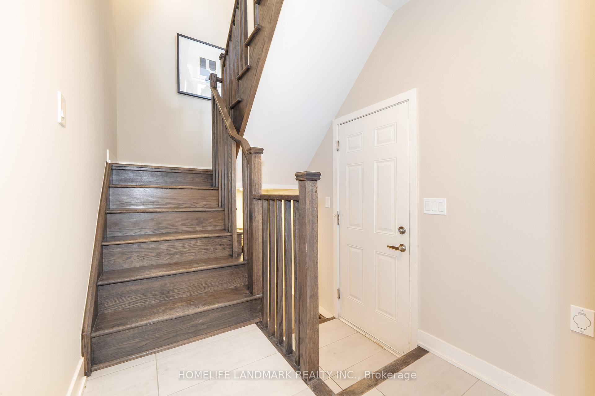 Photo 6 of 42 Benoit Street, Vaughan, Vellore Village — HOMEH