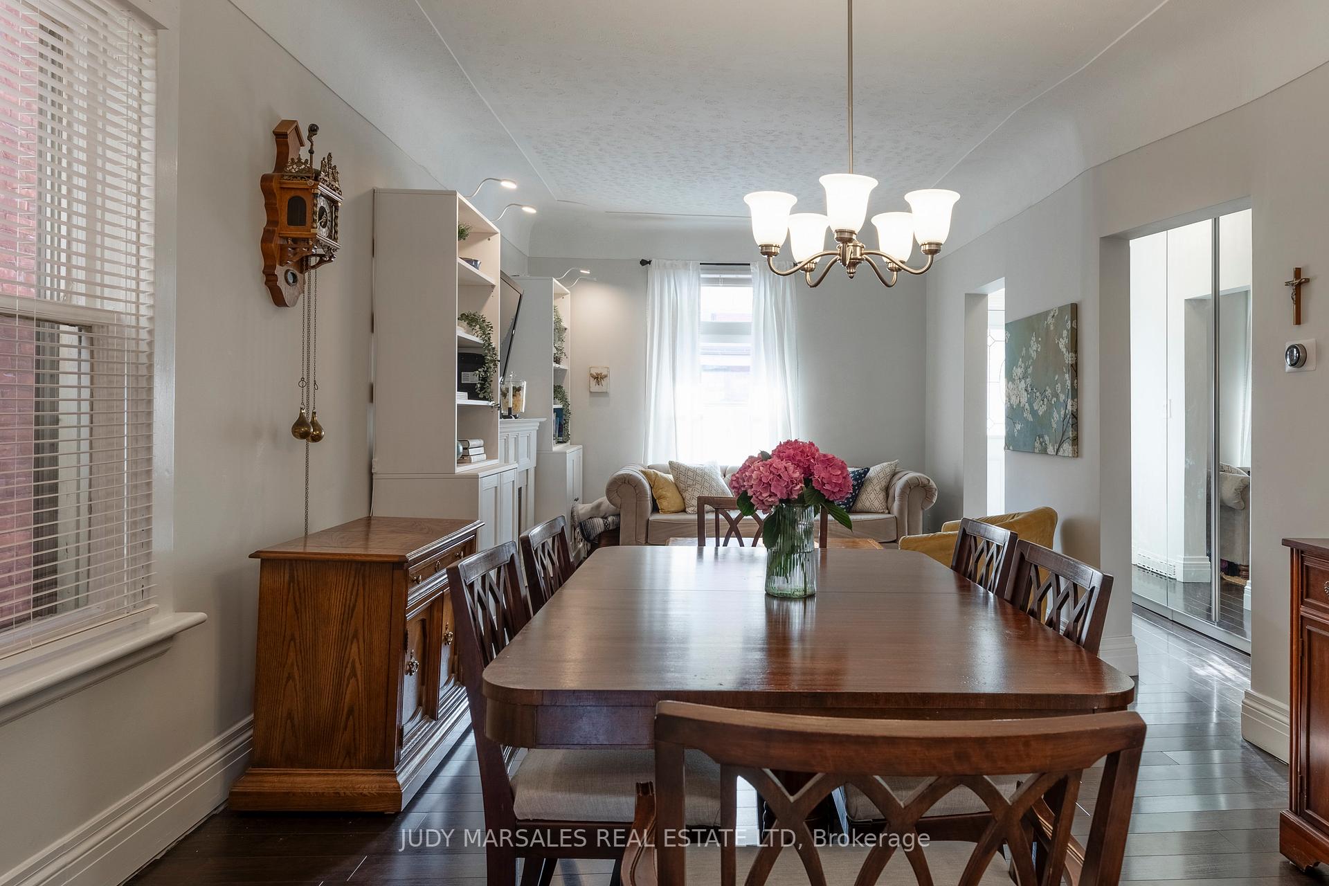 Photo 17 of 88 Oxford Street, Hamilton, Strathcona — HOMEH