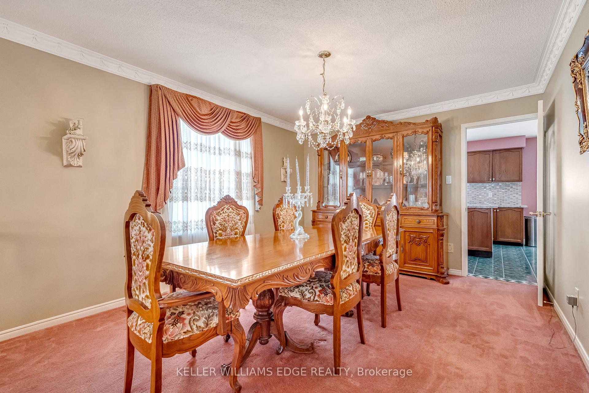 Photo 11 of 51 Corkett Drive, Brampton, Northwood Park — HOMEH