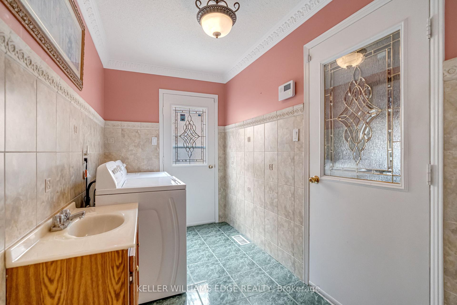 Photo 12 of 51 Corkett Drive, Brampton, Northwood Park — HOMEH
