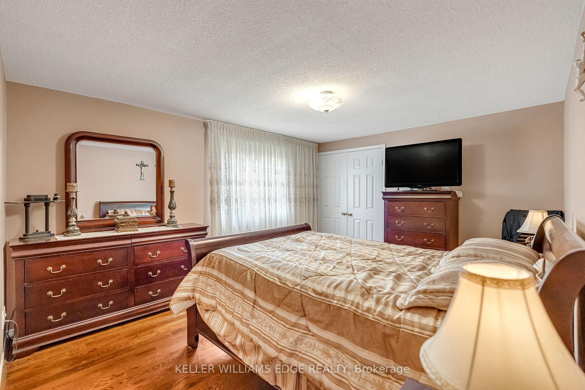 Photo 26 of 51 Corkett Drive, Brampton, Northwood Park — HOMEH