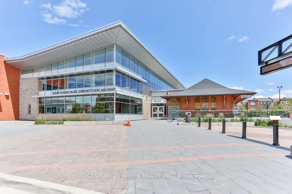 Photo 25 of 39 Crannyfield Drive, Brampton, Fletcher's Meadow — HOMEH