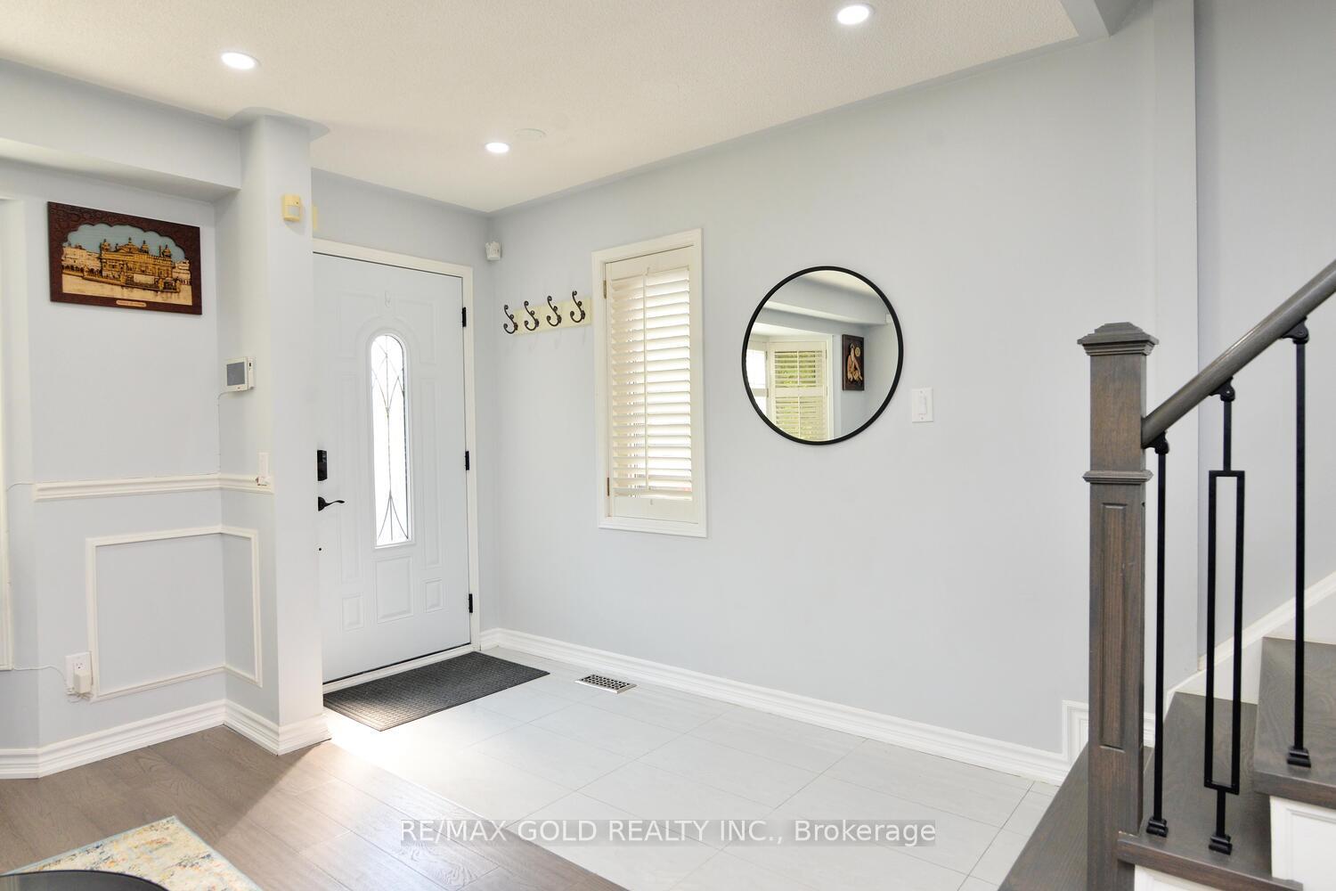 Photo 4 of 7 Lofty Pines Place, Brampton, Sandringham-Wellington — HOMEH