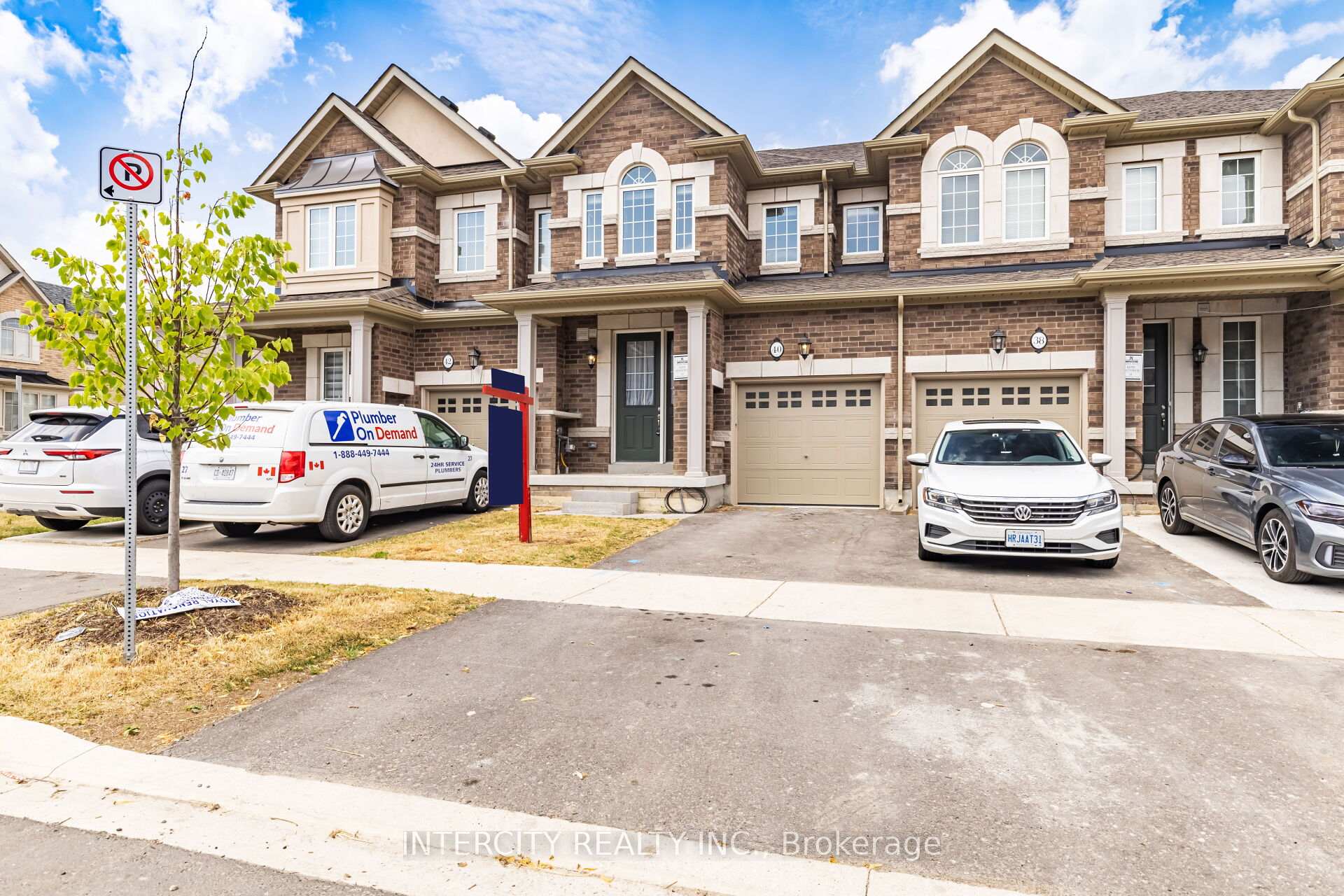 Front of 40 Donald Stewart Road