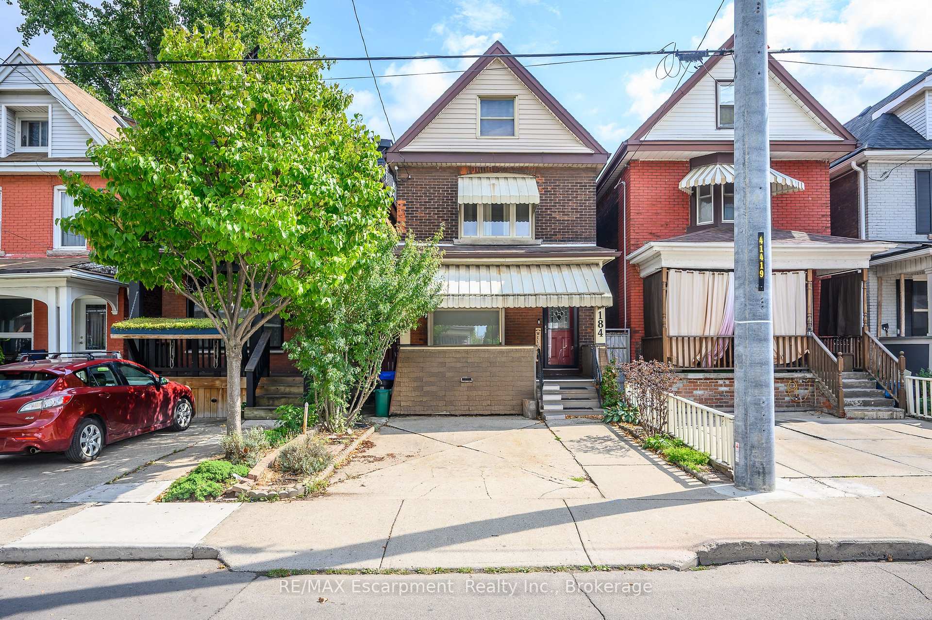 Front of 184 Stirton Street