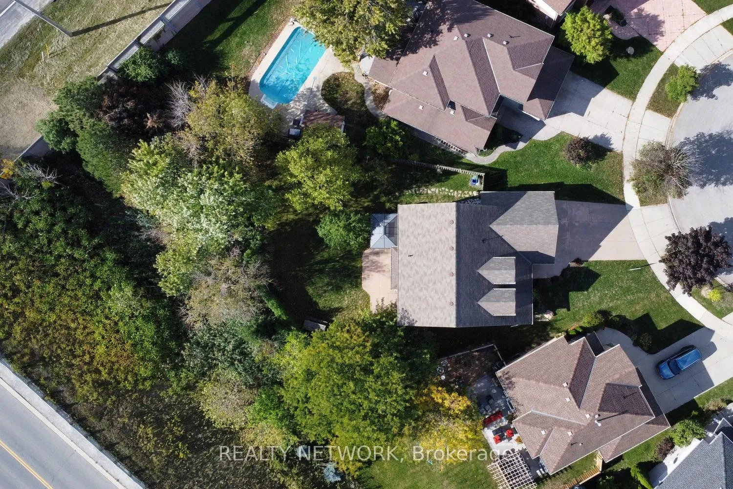 Front of 29 Riviera Ridge