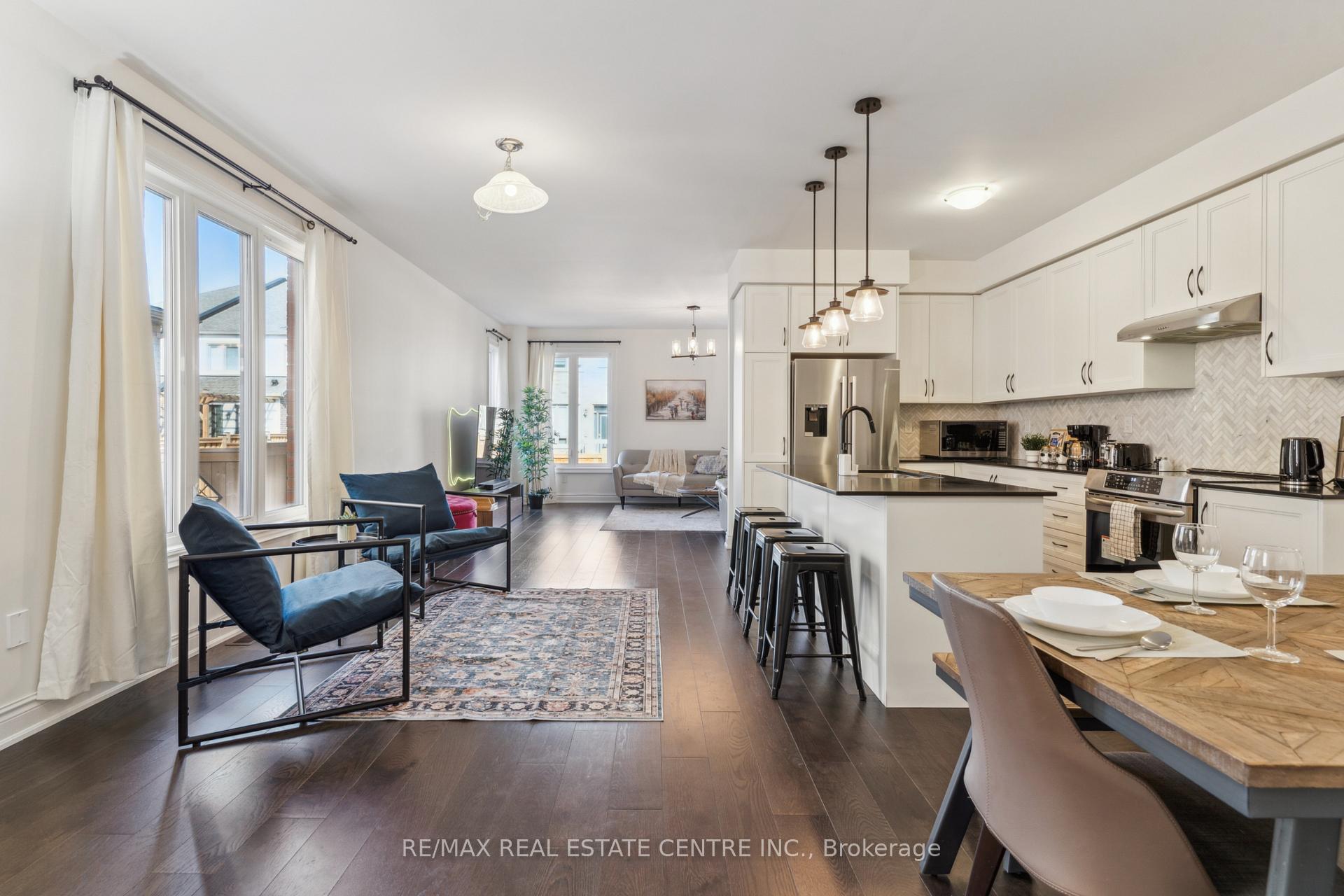 Photo 5 of 20 Quinton Ridge, Brampton, Bram West — HOMEH